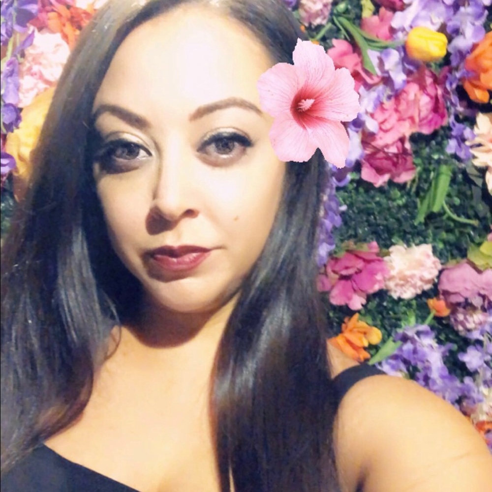 Meet your Posher, Karina